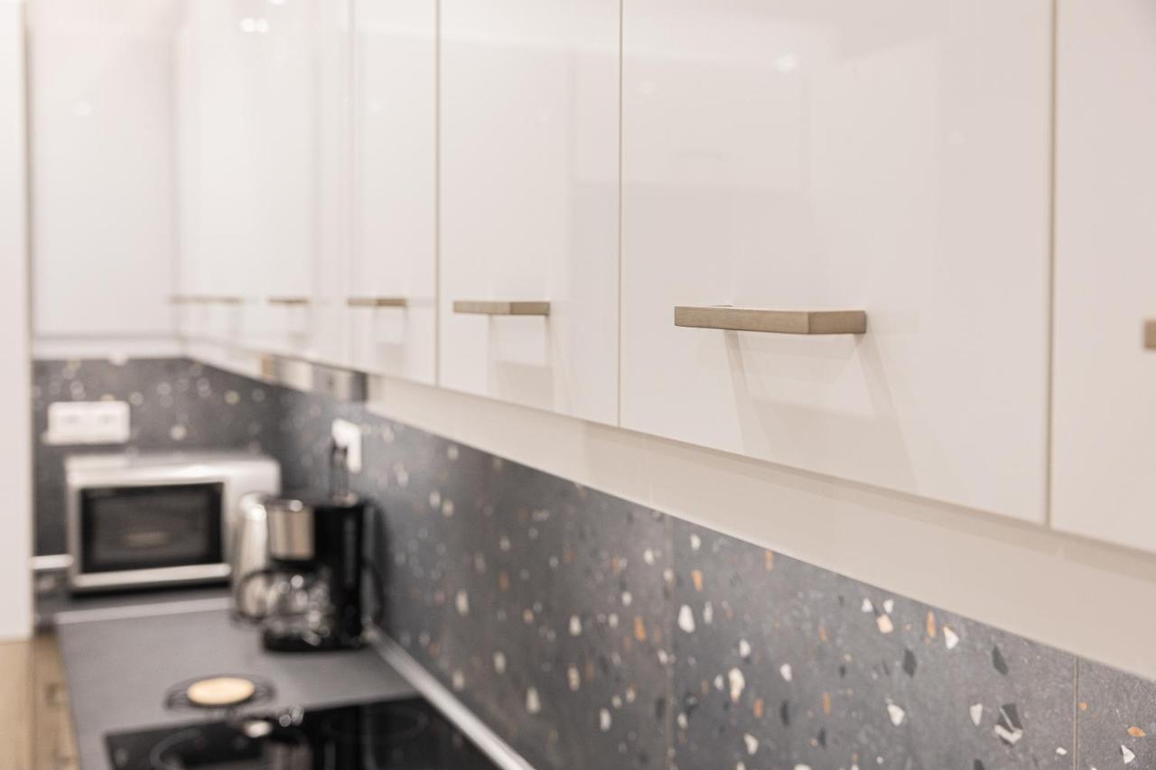 אתונה Amazing Apartment Near Metro Station! מראה חיצוני תמונה