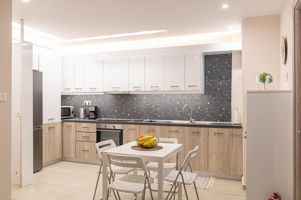 אתונה Amazing Apartment Near Metro Station! מראה חיצוני תמונה